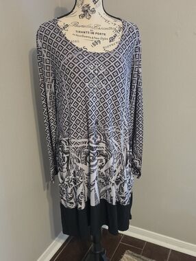 Women's Cover Charge Black and White Patterned Long Sleeve Tunic Top Size Large